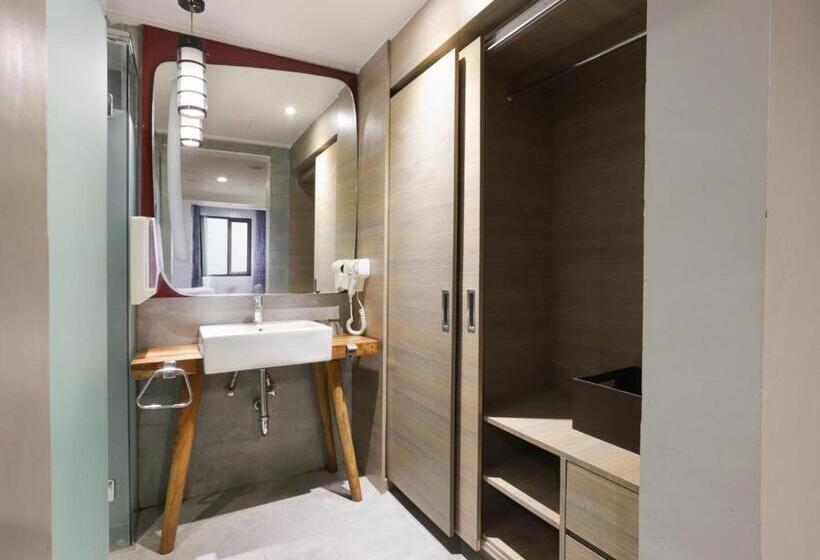 Malyabhara Hotel Formerly Ibis Malioboro