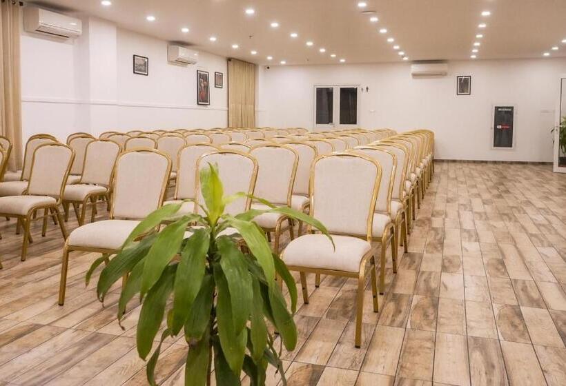 酒店 Tea Tree Suites Manipal