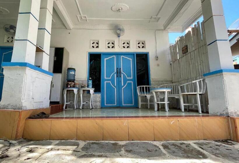 The House Hostel