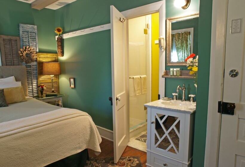 1825 Inn Bed And Breakfast