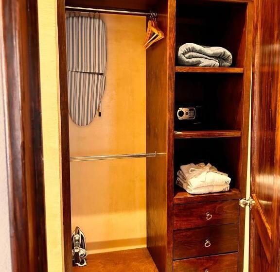 تختخواب و صبحانه Bito S Hotel Boutique