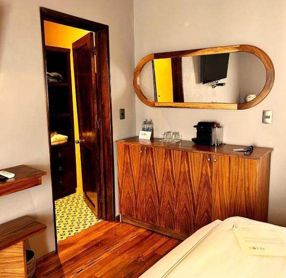 تختخواب و صبحانه Bito S Hotel Boutique