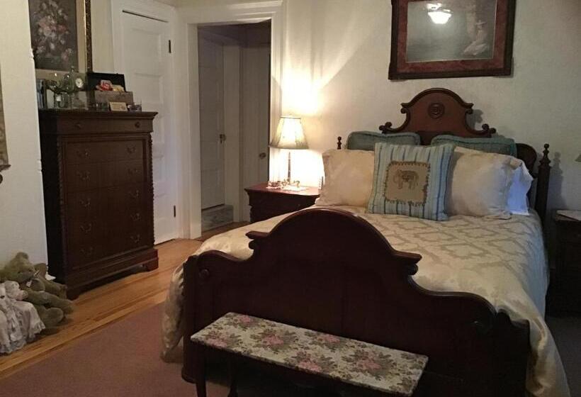 ベッドアンドブレックファースト Brookview Manor Inn