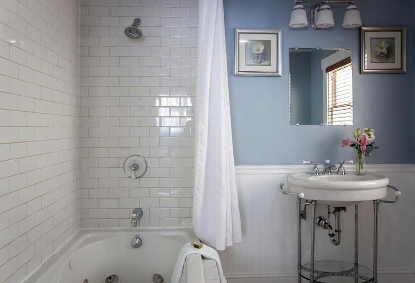 مبيت وإفطار Craftsman Inn