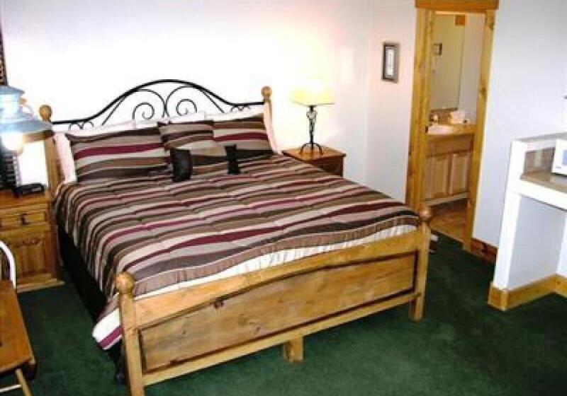 Bed and Breakfast Eagle Fire Lodge & Cabins