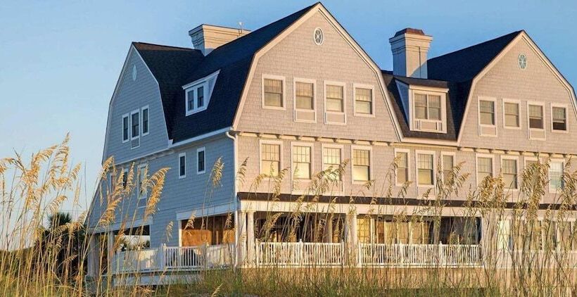 مبيت وإفطار Elizabeth Pointe Lodge