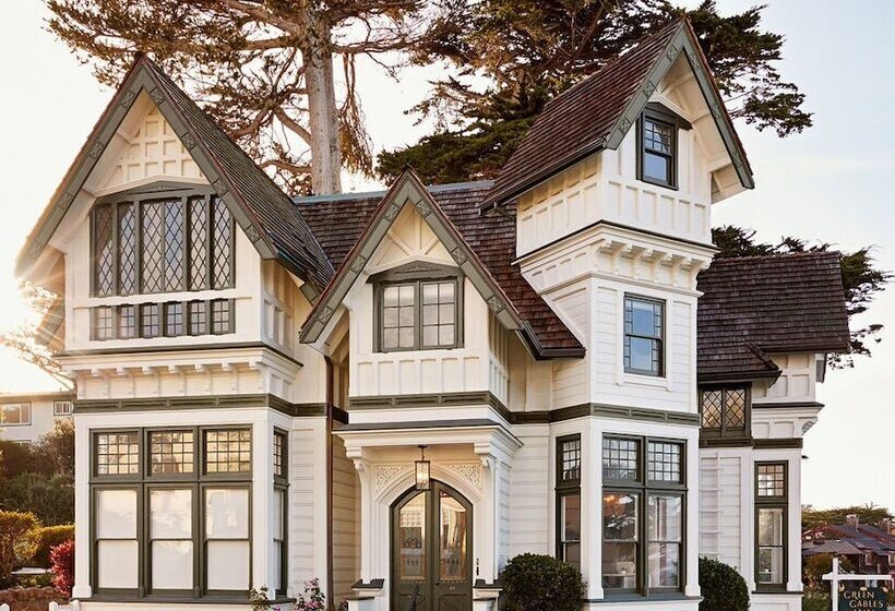 تختخواب و صبحانه Green Gables Inn, A Four Sisters Inn