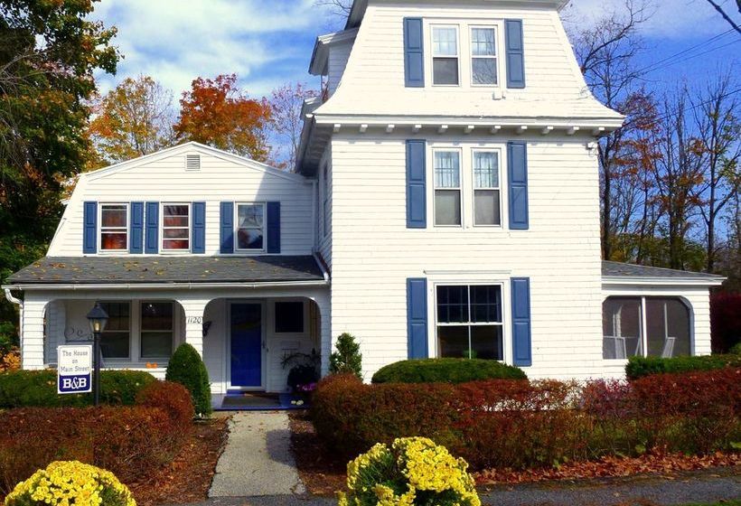 Bed and Breakfast House On Main Street