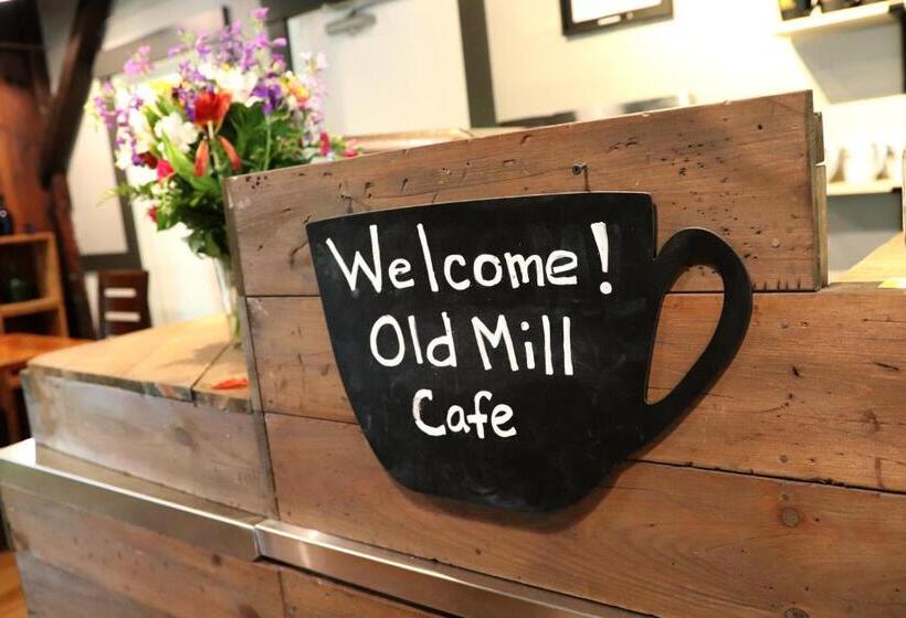 민박 Old Mill Inn