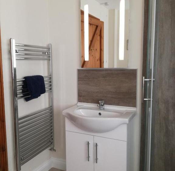 צימר Tregolls Farm Bed&Breakfast