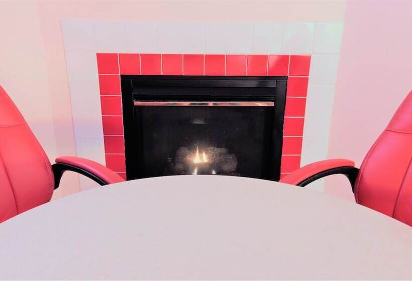 هتل Crystal Star Inn Edmonton Airport With Free Shuttle To And From Airport