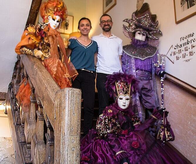 酒店 Logis Hôtel Central