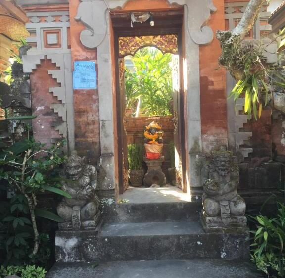 فندق Pondok Ayu Homestay