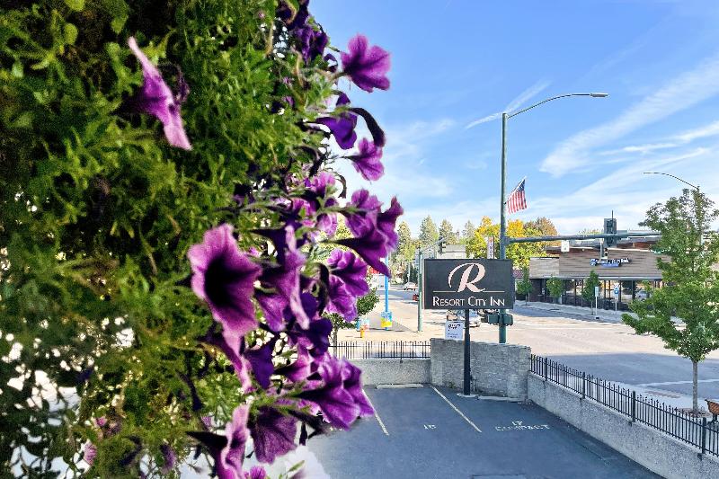 בית מלון כפרי Resort City Inn Coeur D Alene