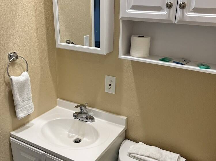 בית מלון כפרי Studio Inn Livermore