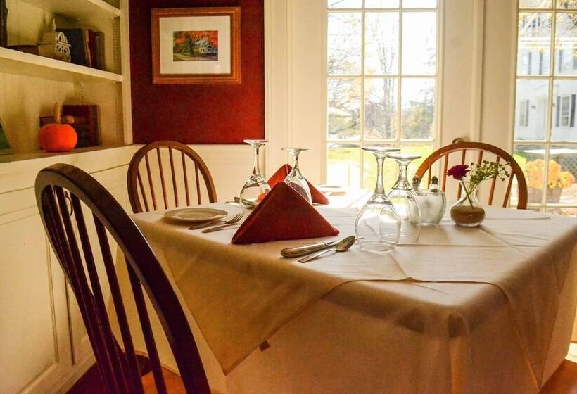 فندق The Quechee Inn At Marshland Farm