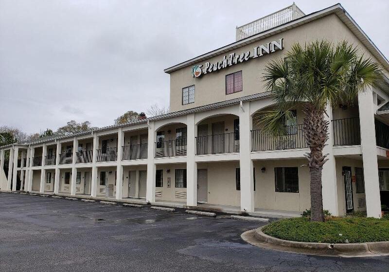 מוטל Peach Tree Inn