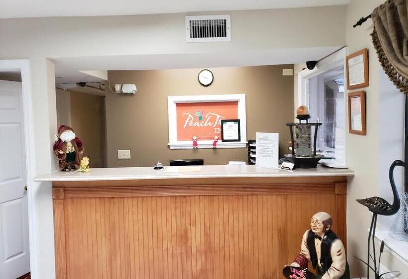 מוטל Peach Tree Inn
