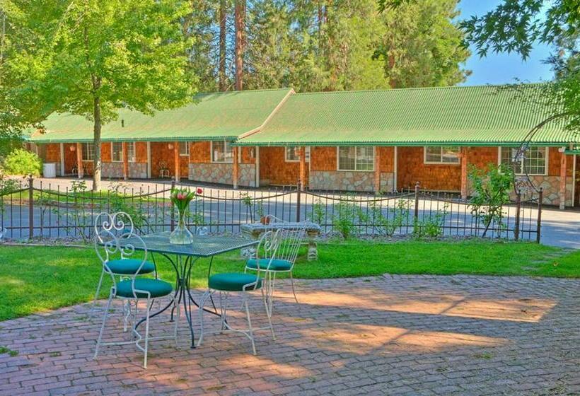 Мотель Strawberry Valley Inn
