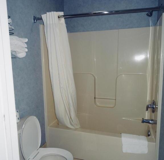مُتل Village Inn And Suites
