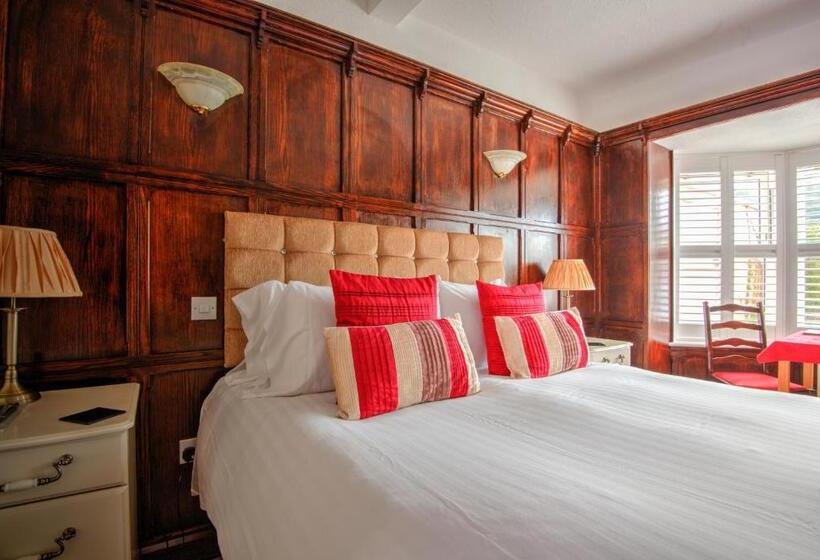 פנסיון Potters Mooring