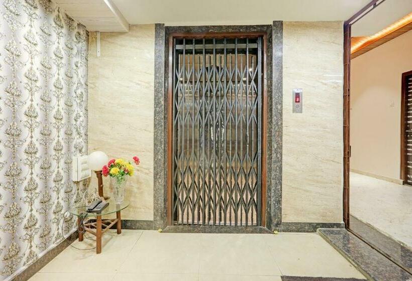 호텔 Nirvana Lodging & Boarding By Wb Inn