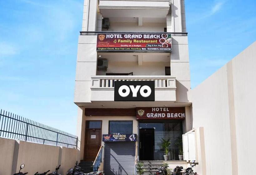 ホテル Oyo 90099 Grand Beach