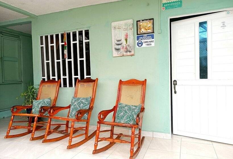 پانسیون Room In House   Posada Nativa Green Sea San Luis