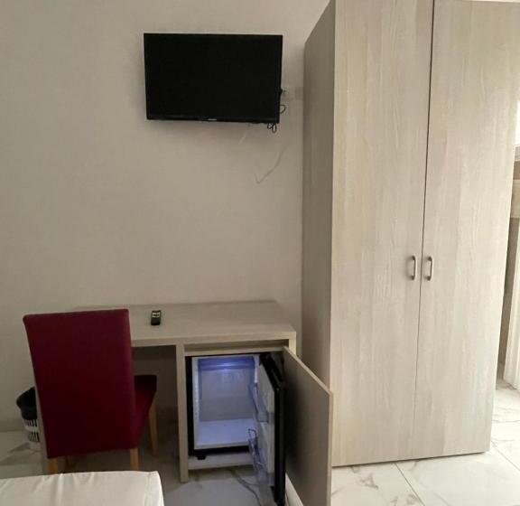 پانسیون Venice Hub