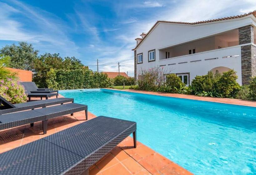 بنسيون Vip House   Pool & Beach In Caparica