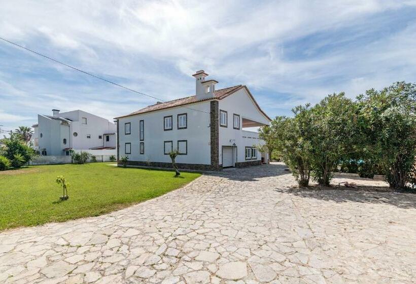 بنسيون Vip House   Pool & Beach In Caparica