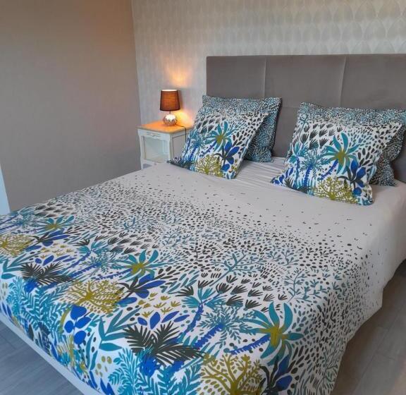 住宿加早餐  Chambre D Hôtes Les Hortensias
