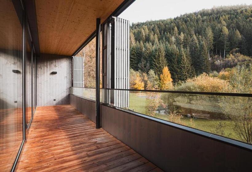 Отель St Michael Alpin Retreat