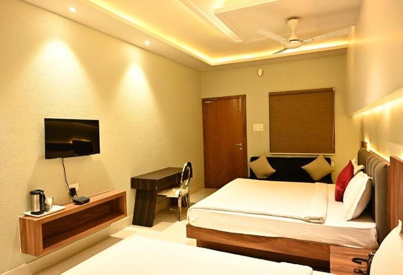 ホテル Nakshatra Resort
