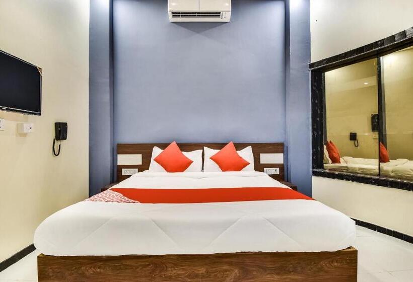 בית מלון כפרי Oyo 65534  Nisarg