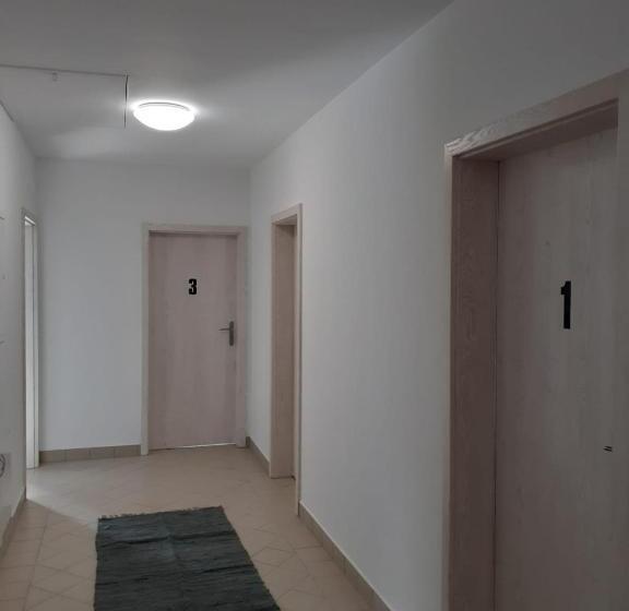 بنسيون Zimmervermietung Lindenberg