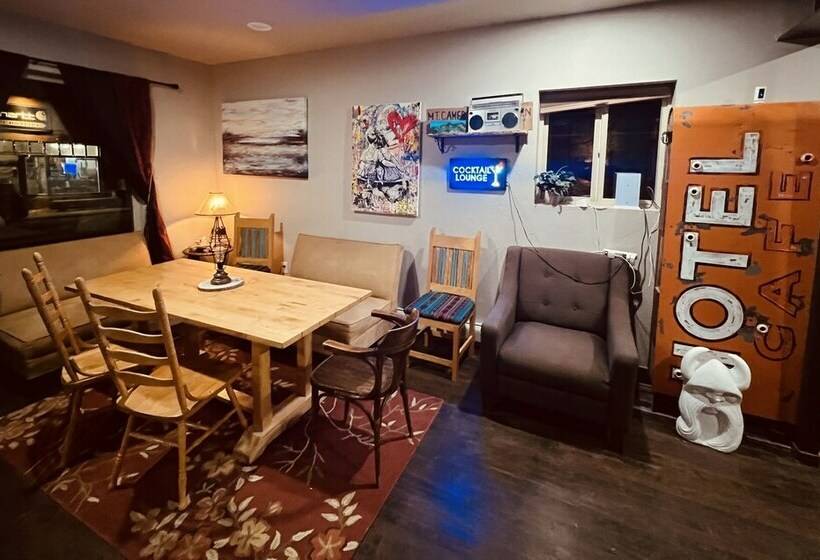Treeline Hostel