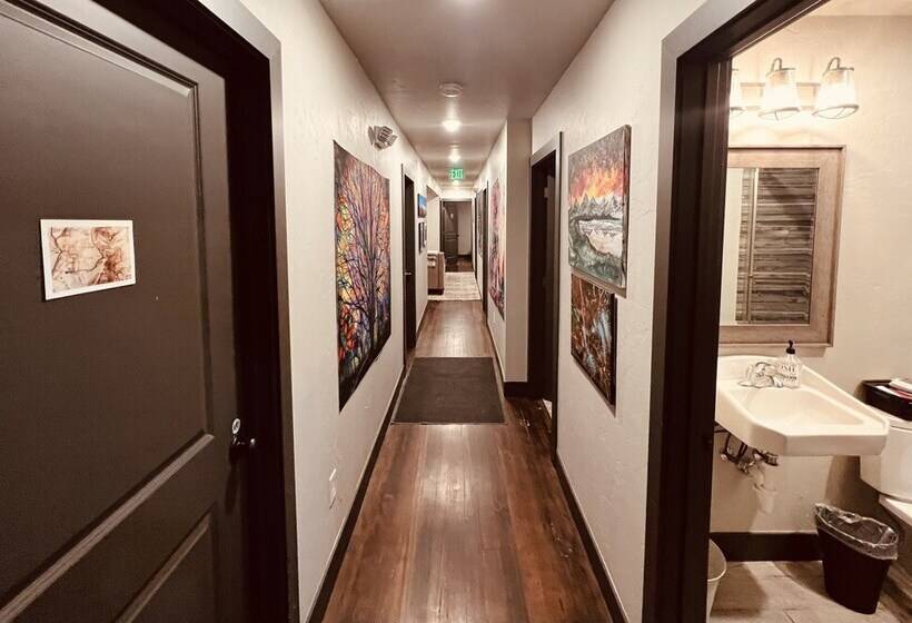 Treeline Hostel