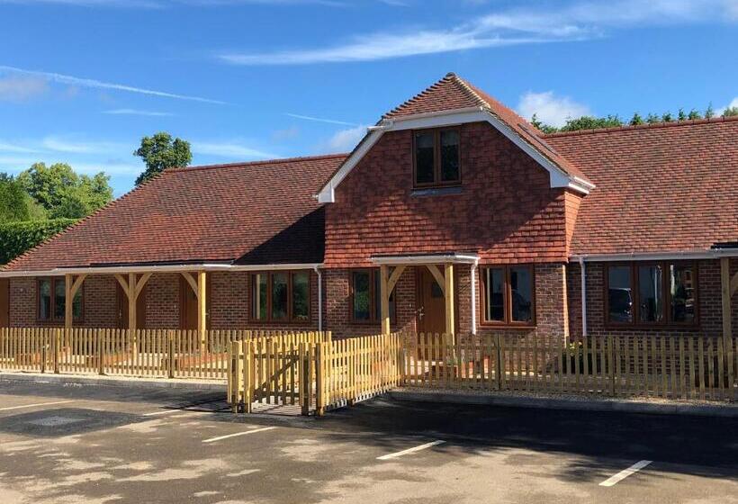 فندق صغير Hamilton Arms Suites