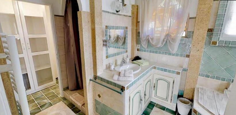 ベッドアンドブレックファースト Chambres D Hôtes Et Gîtes Les Restanques