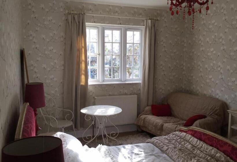 تختخواب و صبحانه Hurstbourne