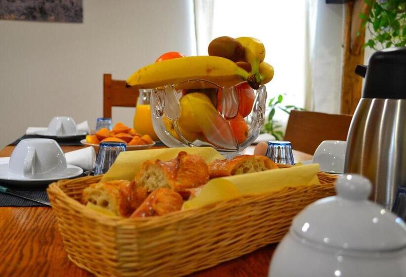 ベッドアンドブレックファースト La Cle De Saule