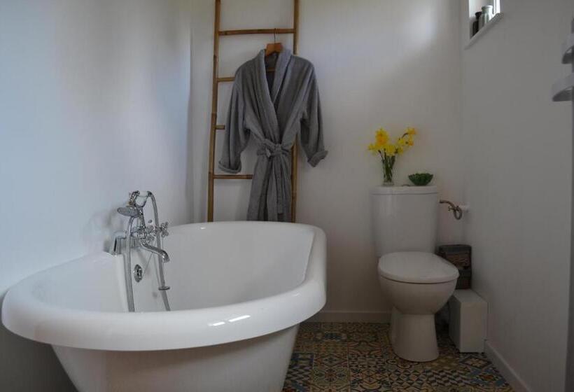 住宿加早餐  La Longère D Ecottes