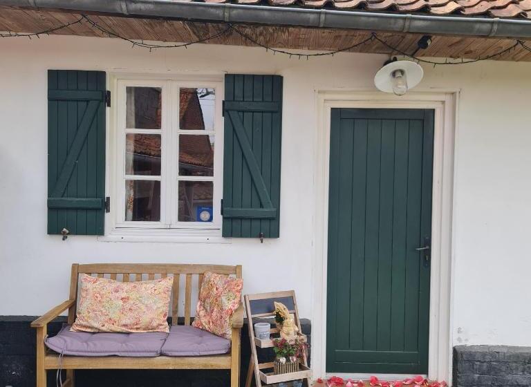 住宿加早餐  La Longère D Ecottes