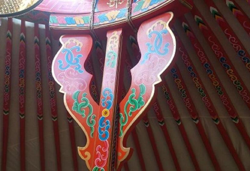 فندق Yurte In Langa