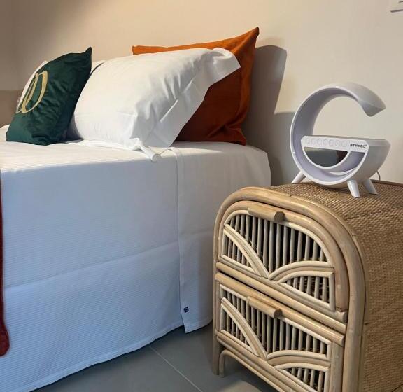 پانسیون Domus Orestea Luxury Suites