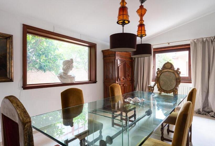 پانسیون Domus Orestea Luxury Suites
