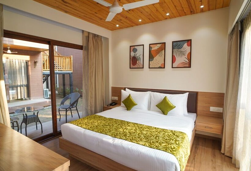 Hotel Treehouse Mars Beach Cottages