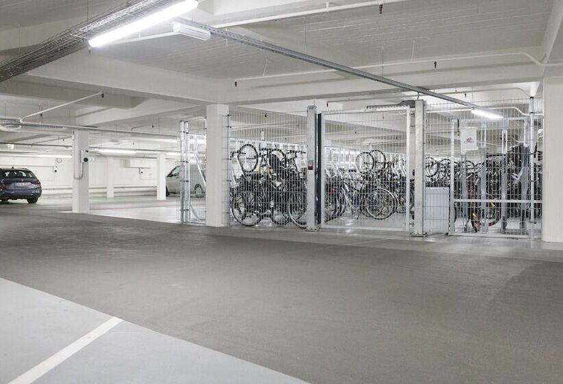 هتل The Pier Apartments By Daniel&jacob S