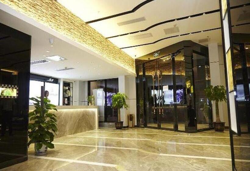 Lavande Hotel Xian Xiaozhai Subway Station Dayanta Branch